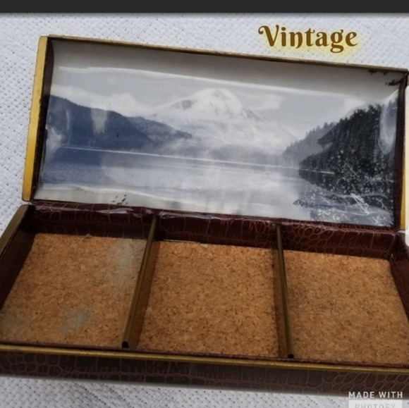 Vintage Scenic‎ 60's brass and croc embossed box - Picture 1 of 8